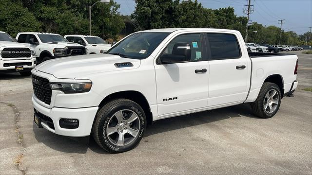 2025 RAM Ram 1500 RAM 1500 TRADESMAN CREW CAB 4X4 57 BOX