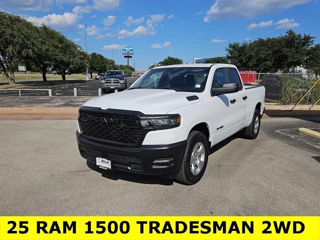 2025 RAM Ram 1500 RAM 1500 TRADESMAN QUAD CAB 4X2 64 BOX