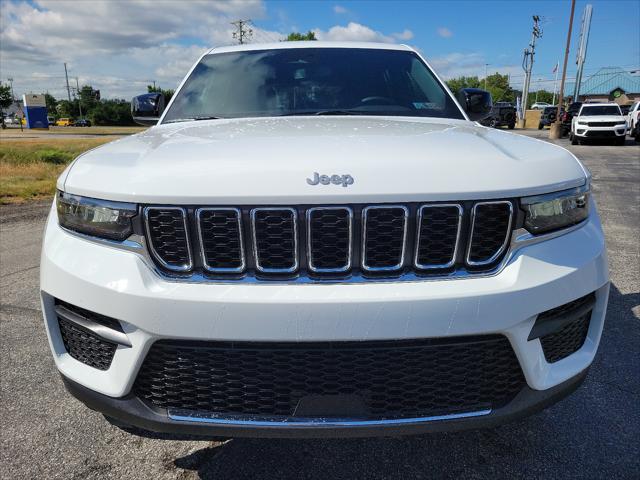 2024 Jeep Grand Cherokee GRAND CHEROKEE LAREDO X 4X4