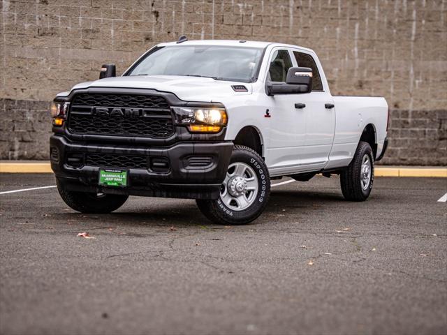 2024 RAM Ram 3500 RAM 3500 TRADESMAN CREW CAB 4X4 8 BOX