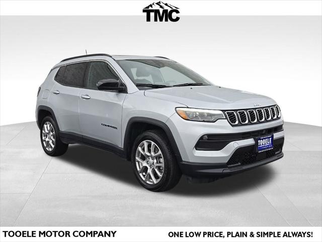 2024 Jeep Compass COMPASS LATITUDE LUX 4X4