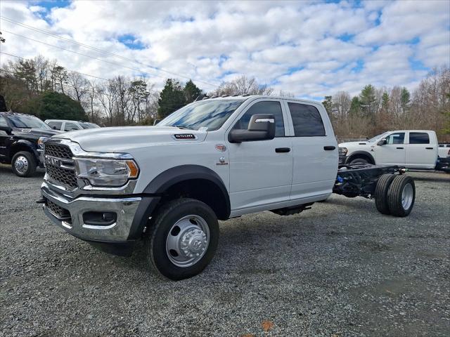 2024 RAM Ram 5500 Chassis Cab RAM 5500 TRADESMAN CHASSIS CREW CAB 4X2 84 CA