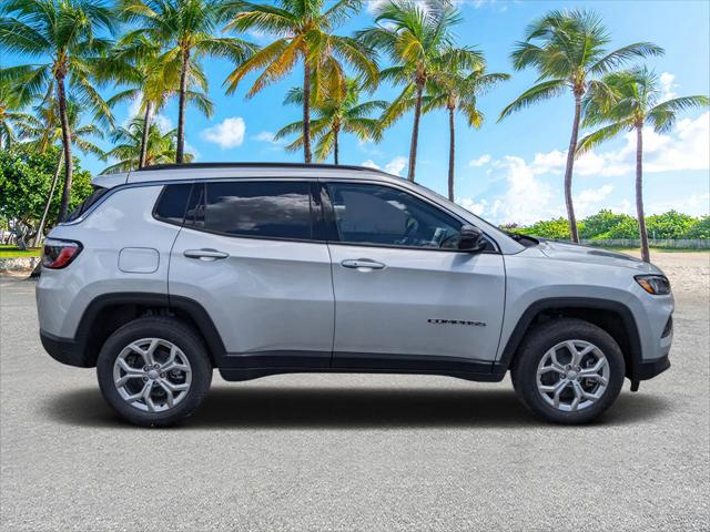 2024 Jeep Compass COMPASS LATITUDE 4X4