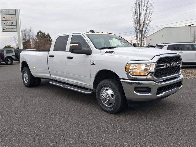 2024 RAM Ram 3500 RAM 3500 TRADESMAN CREW CAB 4X4 8 BOX