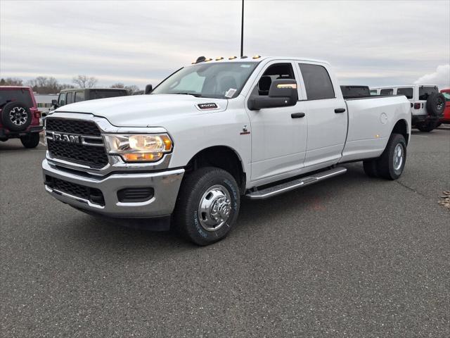 2024 RAM Ram 3500 RAM 3500 TRADESMAN CREW CAB 4X4 8 BOX