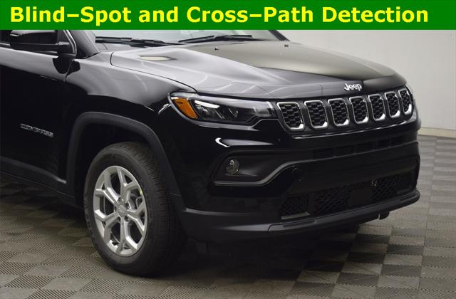 2024 Jeep Compass COMPASS LATITUDE 4X4