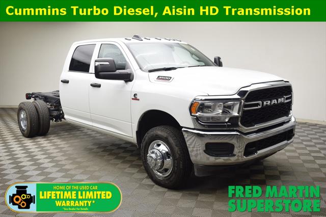 2024 RAM Ram 3500 Chassis Cab RAM 3500 TRADESMAN CREW CAB CHASSIS 4X4 60 CA