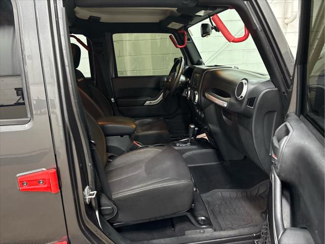 Used 2014 Jeep Wrangler Unlimited For Sale in Wilmington, OH