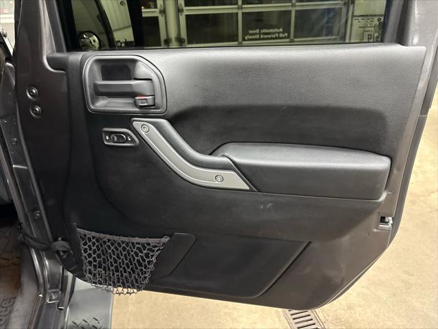 Used 2014 Jeep Wrangler Unlimited For Sale in Wilmington, OH