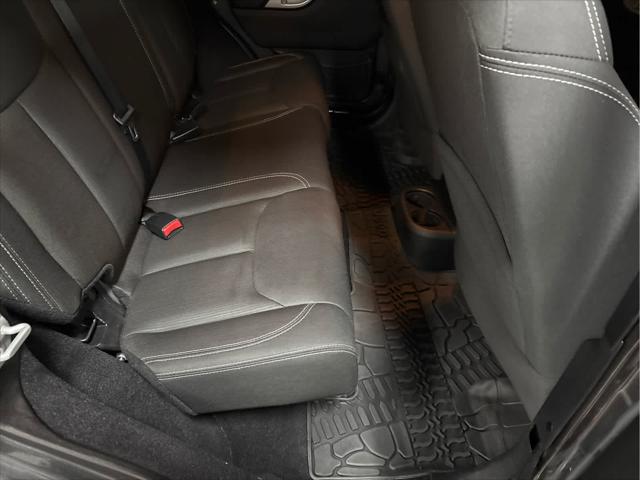 Used 2014 Jeep Wrangler Unlimited For Sale in Wilmington, OH