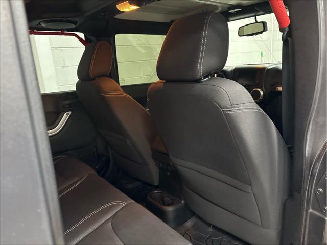 Used 2014 Jeep Wrangler Unlimited For Sale in Wilmington, OH