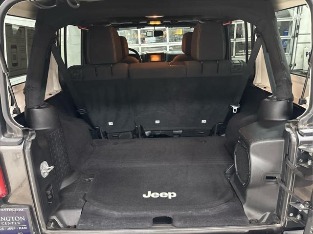 Used 2014 Jeep Wrangler Unlimited For Sale in Wilmington, OH