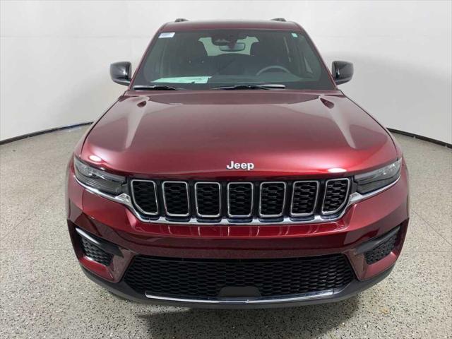 2024 Jeep Grand Cherokee GRAND CHEROKEE LAREDO 4X4