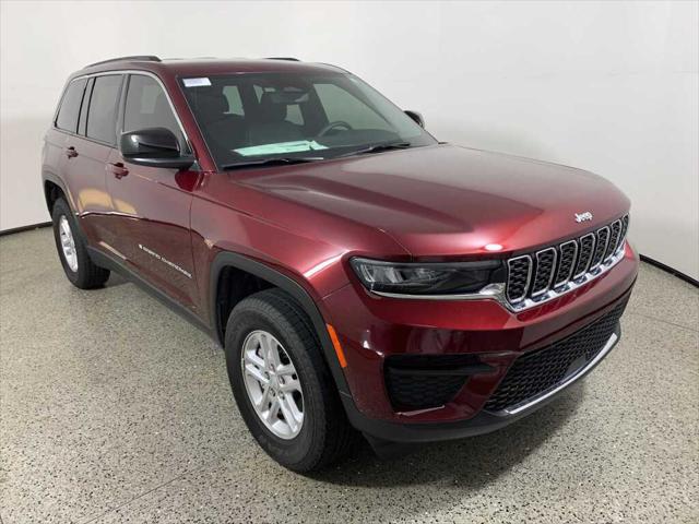 2024 Jeep Grand Cherokee GRAND CHEROKEE LAREDO 4X4