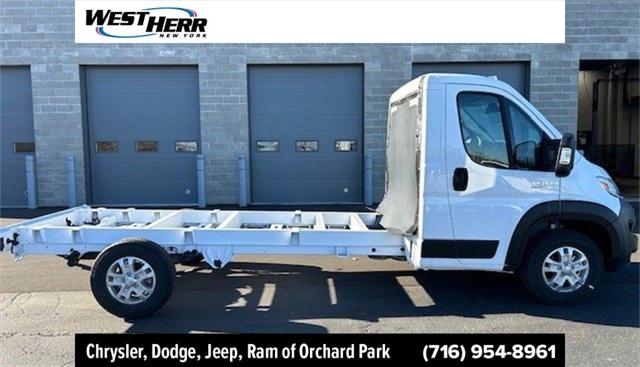 2023 RAM Ram ProMaster RAM PROMASTER 3500 CUTAWAY 159 WB EXT / 104 CA