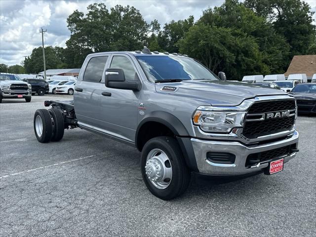 2024 RAM Ram 5500 Chassis Cab RAM 5500 TRADESMAN CHASSIS CREW CAB 4X4 60 CA