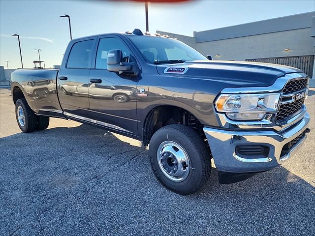 2024 RAM Ram 3500 RAM 3500 TRADESMAN CREW CAB 4X4 8 BOX