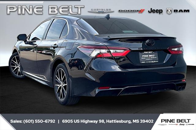2024 Toyota Camry SE