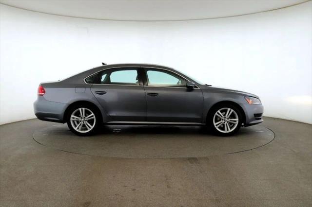 2014 Volkswagen Passat 1.8T SE