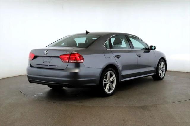 2014 Volkswagen Passat 1.8T SE