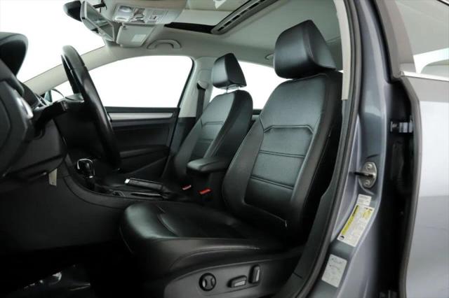 2014 Volkswagen Passat 1.8T SE