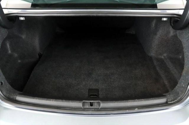 2014 Volkswagen Passat 1.8T SE
