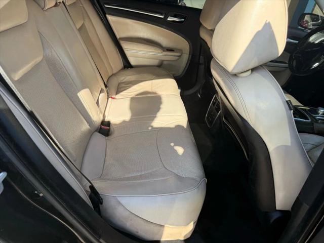 2015 Chrysler 300 300C Sedan 4D