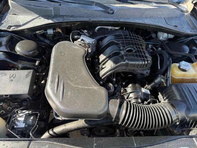 2015 Chrysler 300 300C Sedan 4D