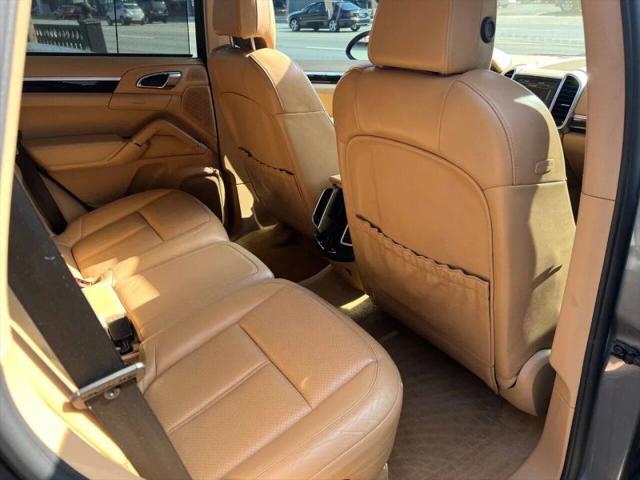 2011 Porsche Cayenne Sport Utility 4D