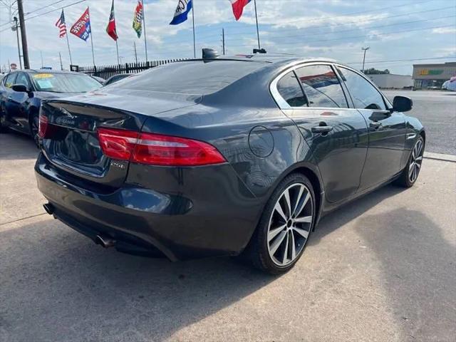 2017 Jaguar XE 25t Prestige
