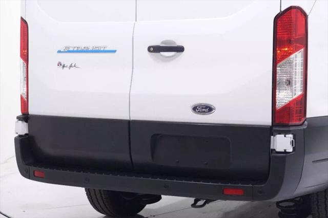 2022 Ford E-Transit-350 Cargo Van Medium Roof w/LWB Van 3D