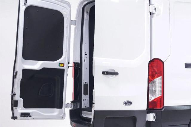2022 Ford E-Transit-350 Cargo Van Medium Roof w/LWB Van 3D