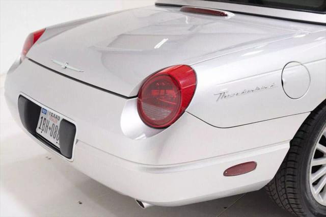 2005 Ford Thunderbird Deluxe Convertible 2D