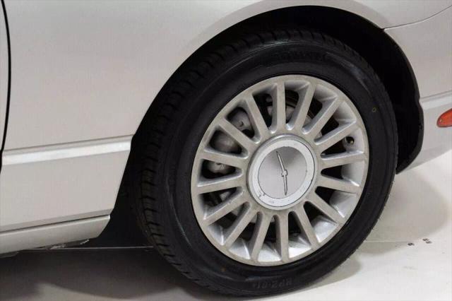 2005 Ford Thunderbird Deluxe Convertible 2D