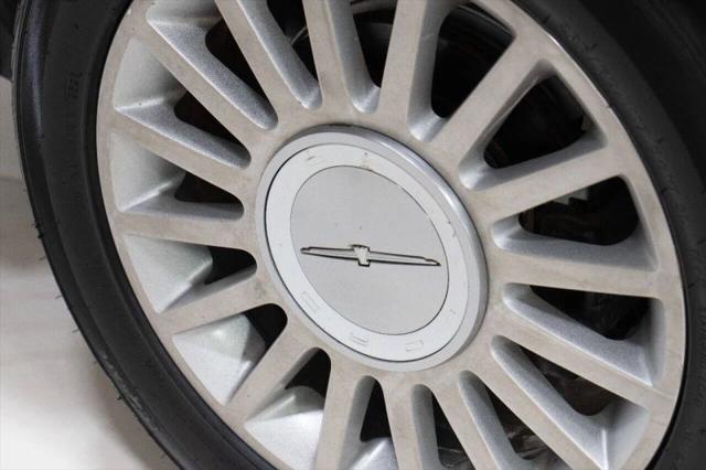 2005 Ford Thunderbird Deluxe Convertible 2D