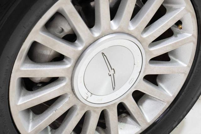 2005 Ford Thunderbird Deluxe Convertible 2D