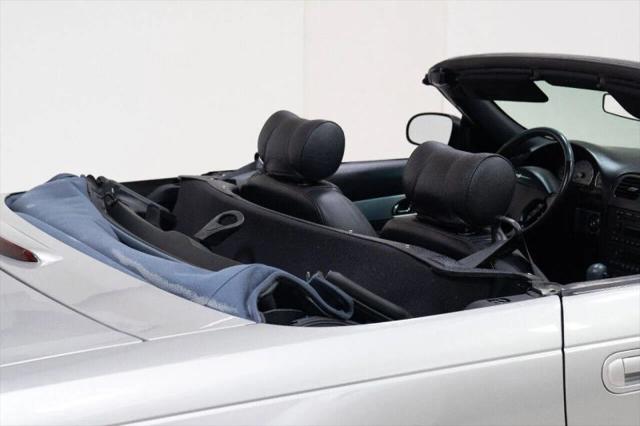 2005 Ford Thunderbird Deluxe Convertible 2D