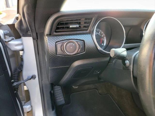 2015 Ford Mustang V6