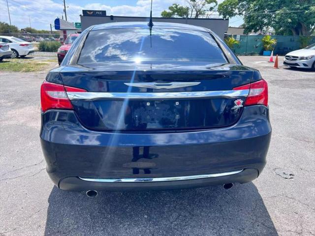 2011 Chrysler 200 Limited