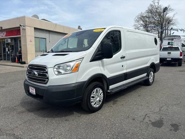 2016 Ford Transit Low Roof w/60/40 Side Door w/RWB Van 3D