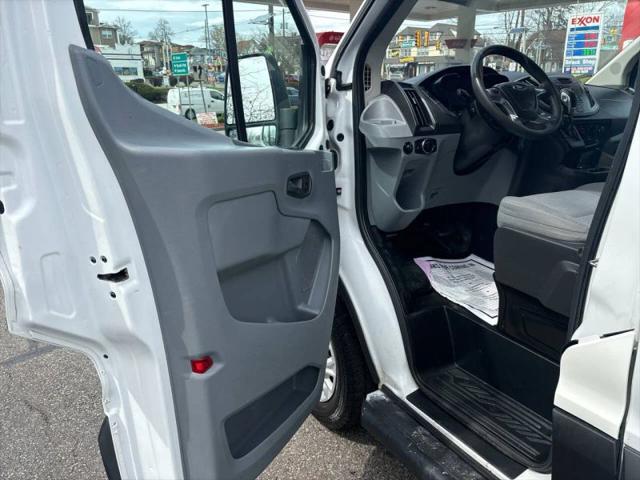 2016 Ford Transit Low Roof w/60/40 Side Door w/RWB Van 3D