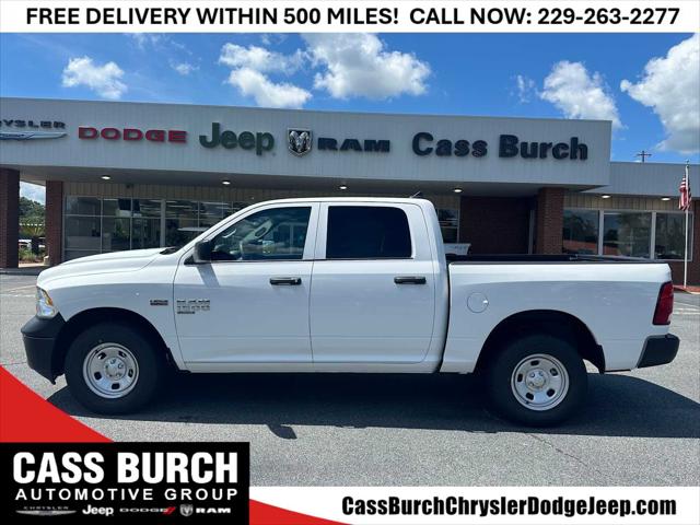 2024 RAM Ram 1500 Classic RAM 1500 CLASSIC TRADESMAN CREW CAB 4X4 57 BOX