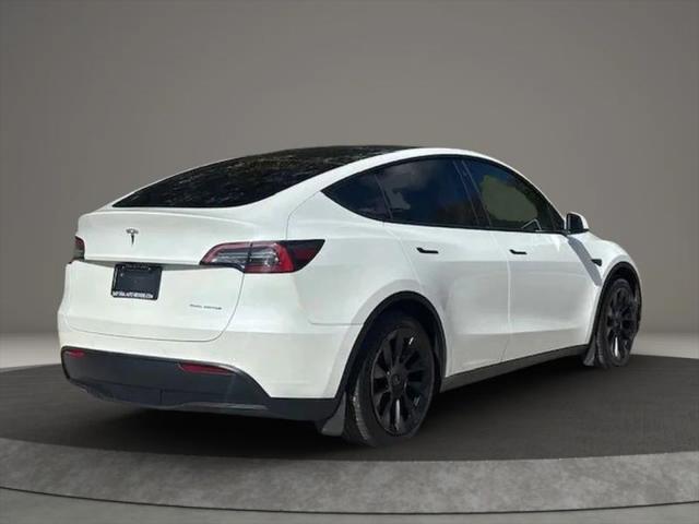 2022 Tesla Model Y Long Range Dual Motor All-Wheel Drive