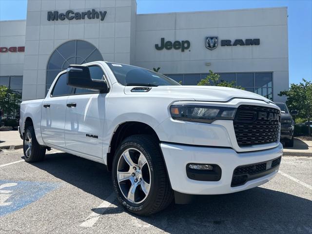 2025 RAM Ram 1500 RAM 1500 TRADESMAN CREW CAB 4X4 57 BOX