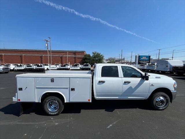 2024 RAM Ram 3500 Chassis Cab RAM 3500 TRADESMAN CREW CAB CHASSIS 4X4 60 CA