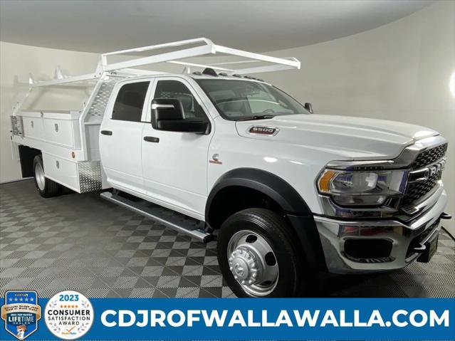 2024 RAM Ram 5500 Chassis Cab RAM 5500 TRADESMAN CHASSIS CREW CAB 4X4 84 CA