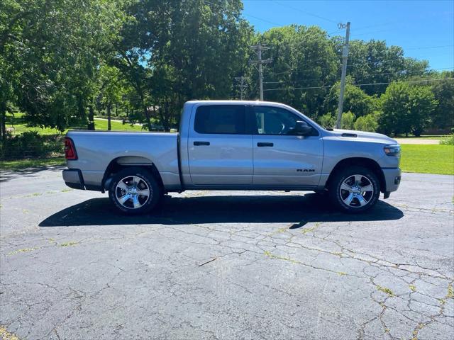 2025 RAM Ram 1500 RAM 1500 TRADESMAN CREW CAB 4X4 57 BOX