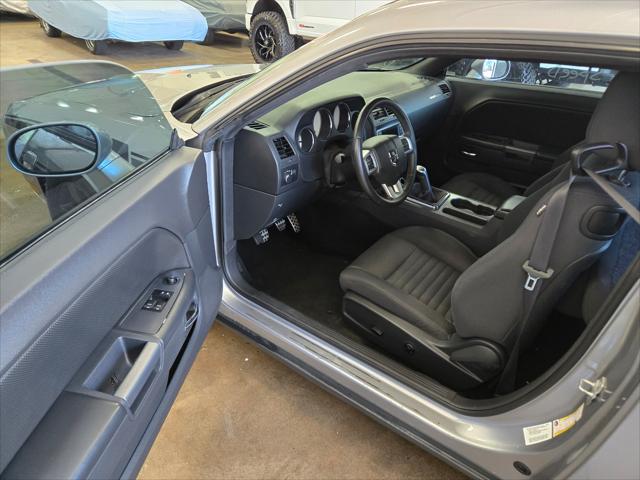 2014 Dodge Challenger R/T Plus