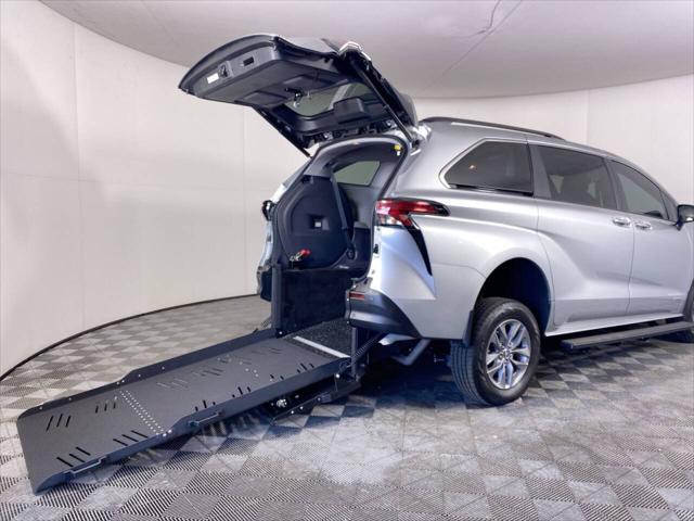 2021 Toyota Sienna XLE for sale in Phoenix, AZ
