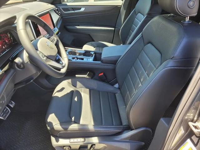2024 Volkswagen Atlas Cross Sport 2.0T SEL R-Line